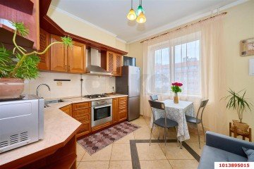 Фото №1: 2-комнатная квартира 70 м² - Краснодар, мкр. Восточно-Кругликовский, ул. Восточно-Кругликовская, 58
