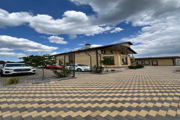 Фото №3: Коммерция 232 м² - Вольное, мкр. Тенвол, ул. Хлопюка, 2