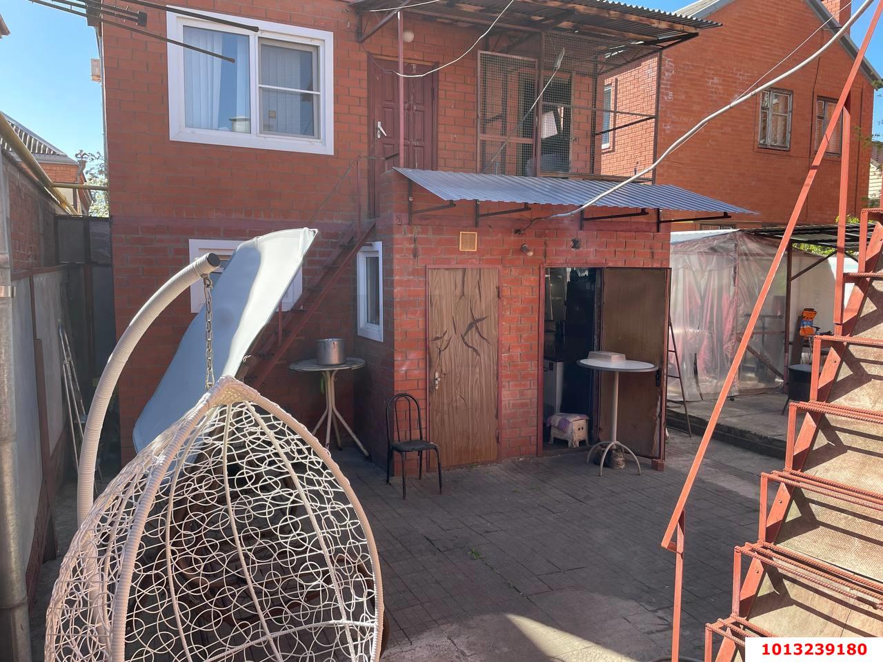 Фото №2: Дом 83 м² + 2.8 сот. - Краснодар, Центральный внутригородской округ, мкр. Дубинка, пр-д Деповской, 11