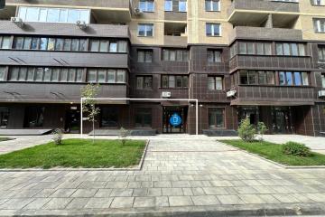 Фото №1: Коммерция 54 м² - Краснодар, мкр. жилой комплекс Ракурс, ул. имени Героя Ростовского, 8к6