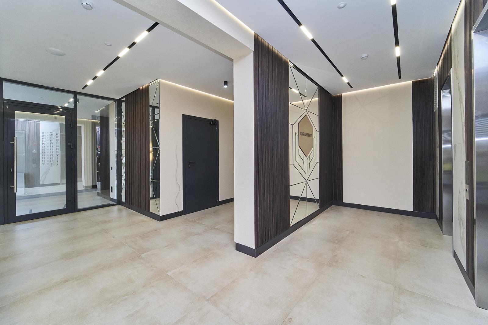 Фото №1: 1-комнатная квартира 43 м² - Краснодар, Центральный внутригородской округ, мкр. Черёмушки, ул. Обрывная, 132/1к19