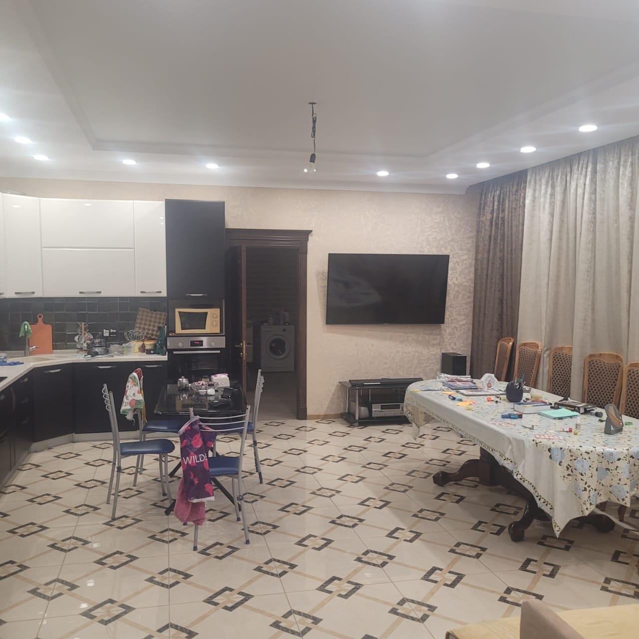 Фото №1: Дом 245 м² + 8.7 сот. - Индустриальный, ул. Осиновая, 16