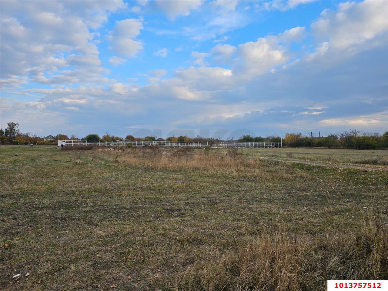 Фото №2: Земельный участок под ИЖС 4.5 сот. - Южный