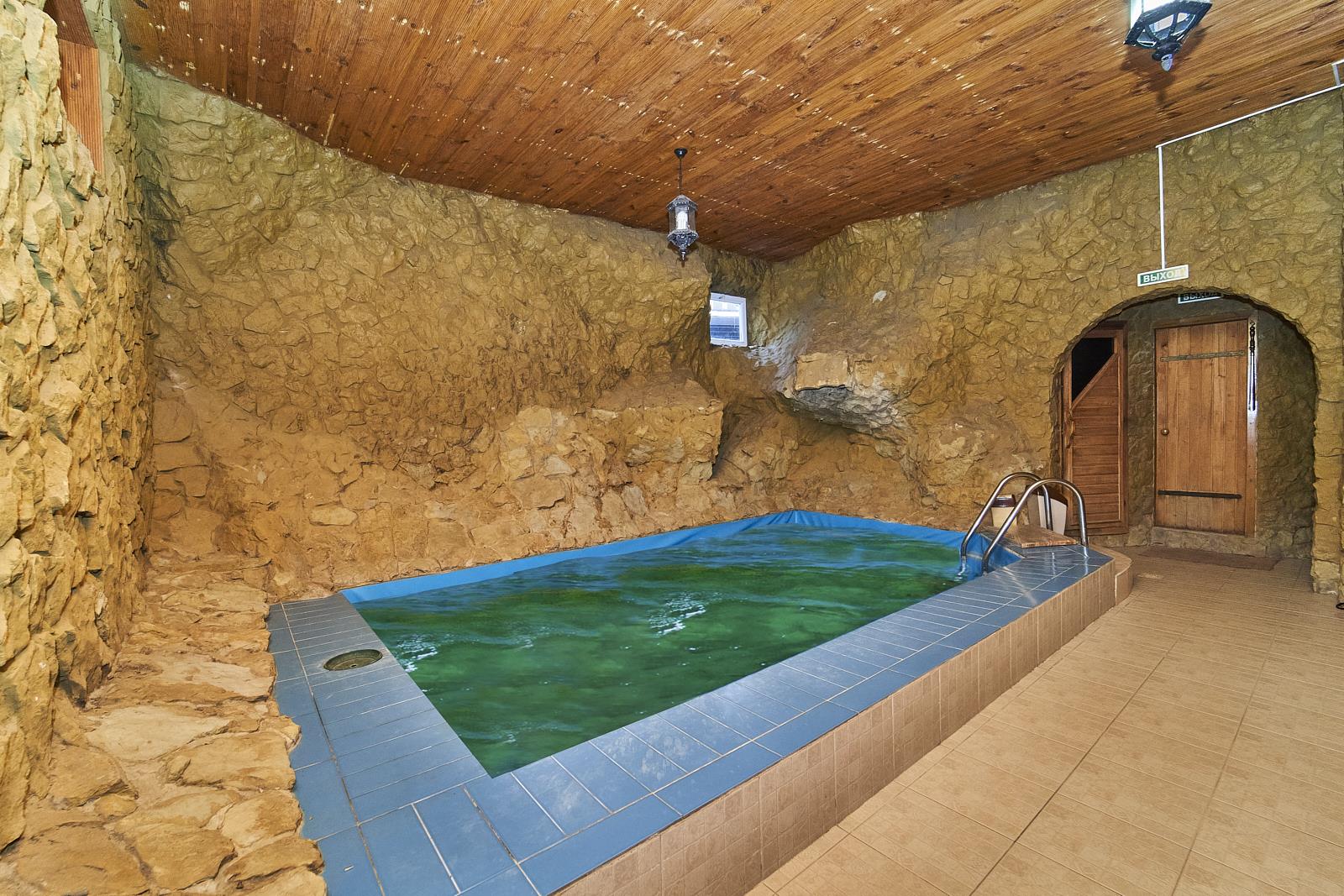 Фото №12: Дом 221 м² + 9.2 сот. - Приморско-Ахтарск, ул. Комиссара Шевченко, 1/1