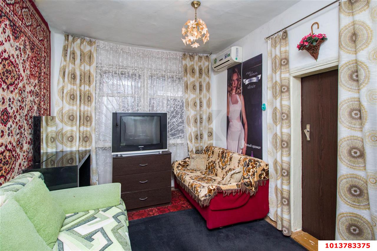 Фото №3: Часть дома 35 м² + 1 сот. - Краснодар, Центральный, ул. Костылева, 33