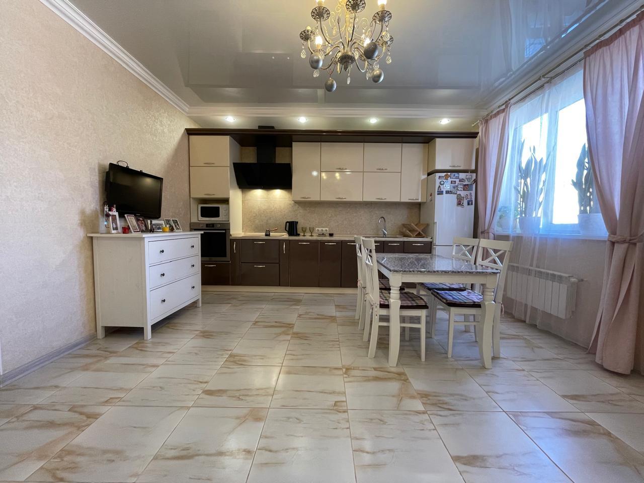 Фото №8: 2-комнатная квартира 65 м² - Краснодар, ул. Сахалинская, 12