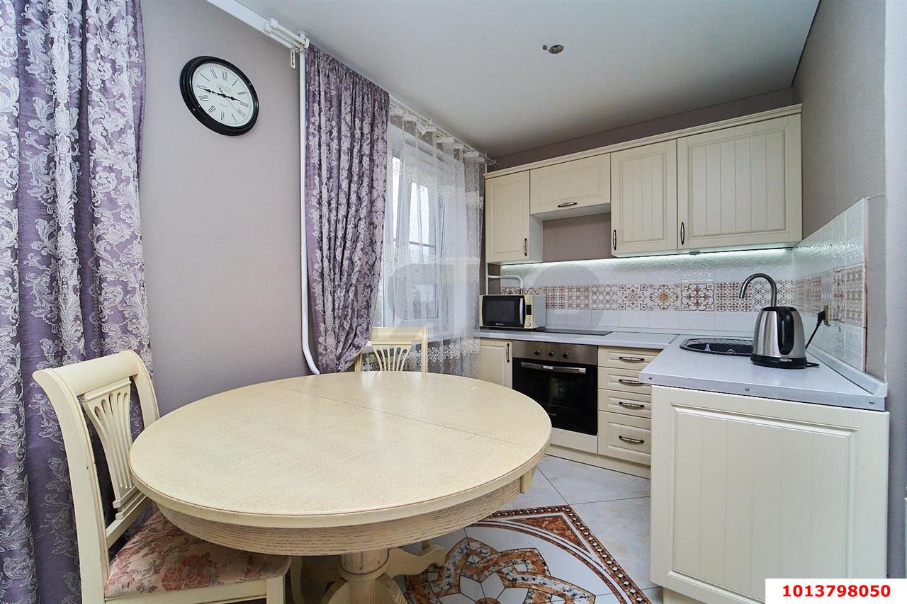 Фото №1: 3-комнатная квартира 63 м² - Краснодар, ул. Свободная, 74