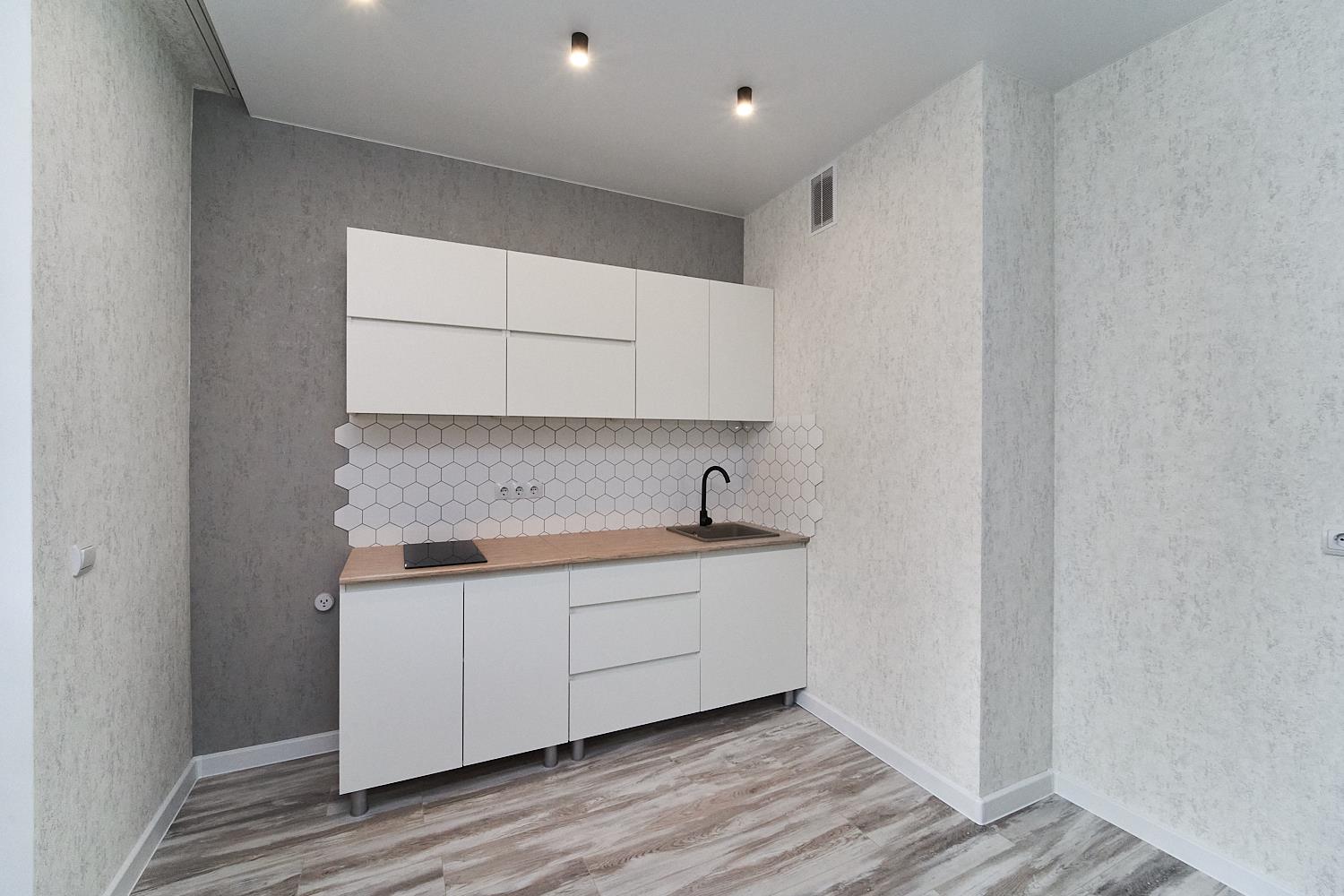 Фото №1: 2-комнатная квартира 42 м² - Краснодар, Прикубанский внутригородской округ, Славянский, мкр. Светлоград, ул. Красных Партизан, 1/4к16