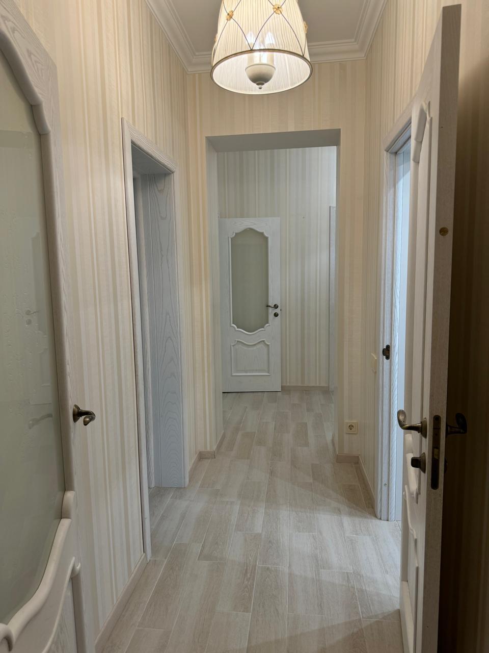 Фото №2: 3-комнатная квартира 86 м² - Краснодар, ул. Красноармейская, 1