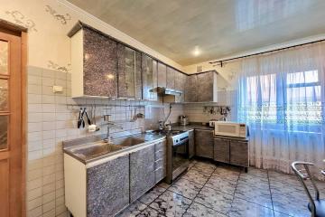 Фото №1: Дом 241 м² - Краснодар, мкр. Завод Радиоизмерительных Приборов, ул. имени Г.М. Плотниченко, 12