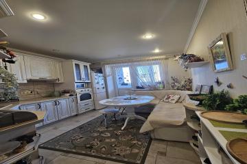 Фото №1: 2-комнатная квартира 65 м² - Южный, мкр. жилой комплекс Ясная Поляна, ул. Войсковая, 10В