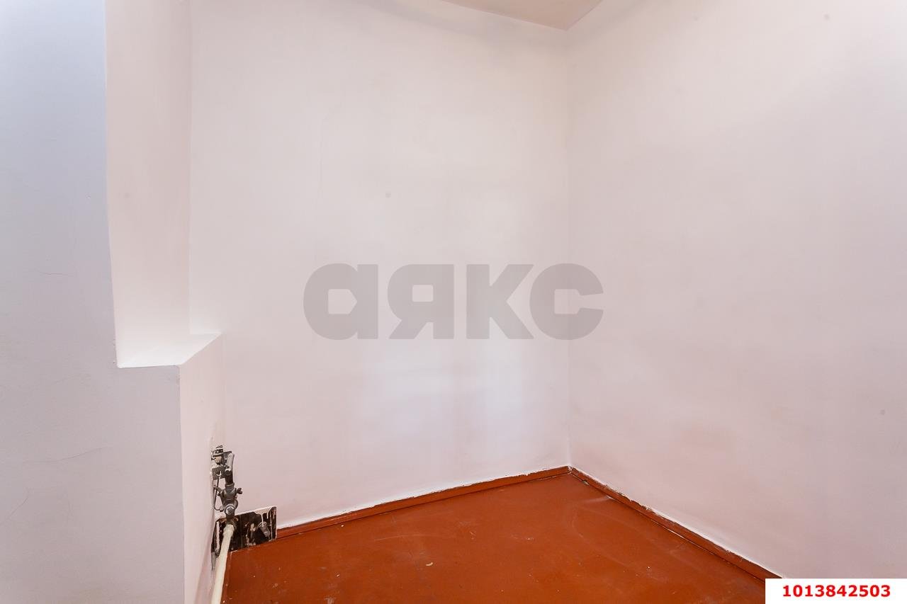 Фото №16: 2-комнатная квартира 38 м² - Краснодар, Центральный, ул. Коммунаров, 228