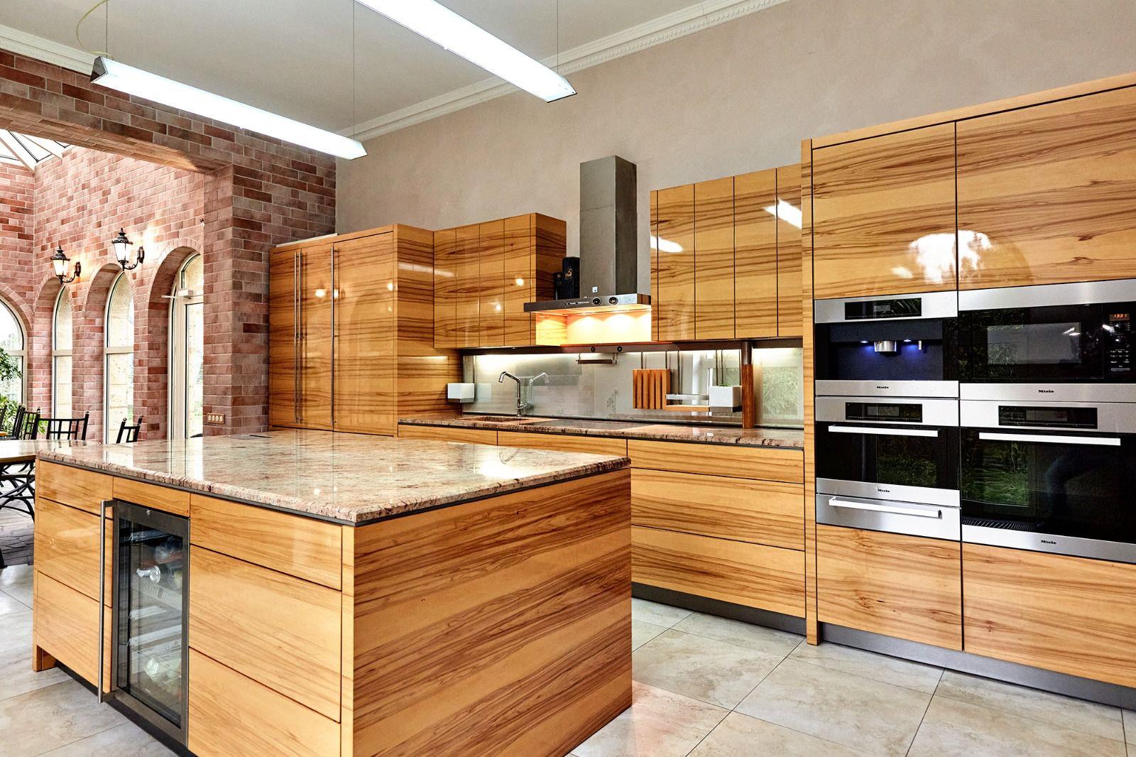 Фото №2: Дом 530 м² + 100 сот. - Афипсип, Карасунский внутригородской округ, Центральный внутригородской округ, Черёмушки, мкр. жилой комплекс Ставропольский, ул. Шапсугская Дамба, 43