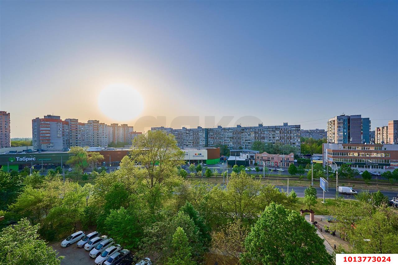 Фото №12: 3-комнатная квартира 71 м² - Краснодар, Западный внутригородской округ, мкр. Юбилейный, пр-кт Чекистов, 8