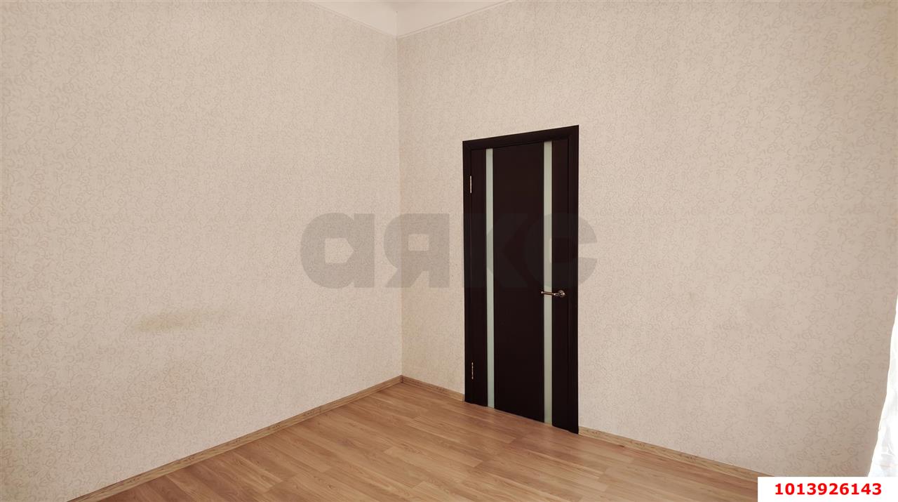 Фото №9: Часть дома <span class="whitespace-nowrap">46 м²</span> <span class="whitespace-nowrap">+ 2 сот.</span>, <span class="whitespace-nowrap">1 эт.</span> - Краснодар, Западный внутригородской округ, мкр. Центральный, ул. Ленина, 12