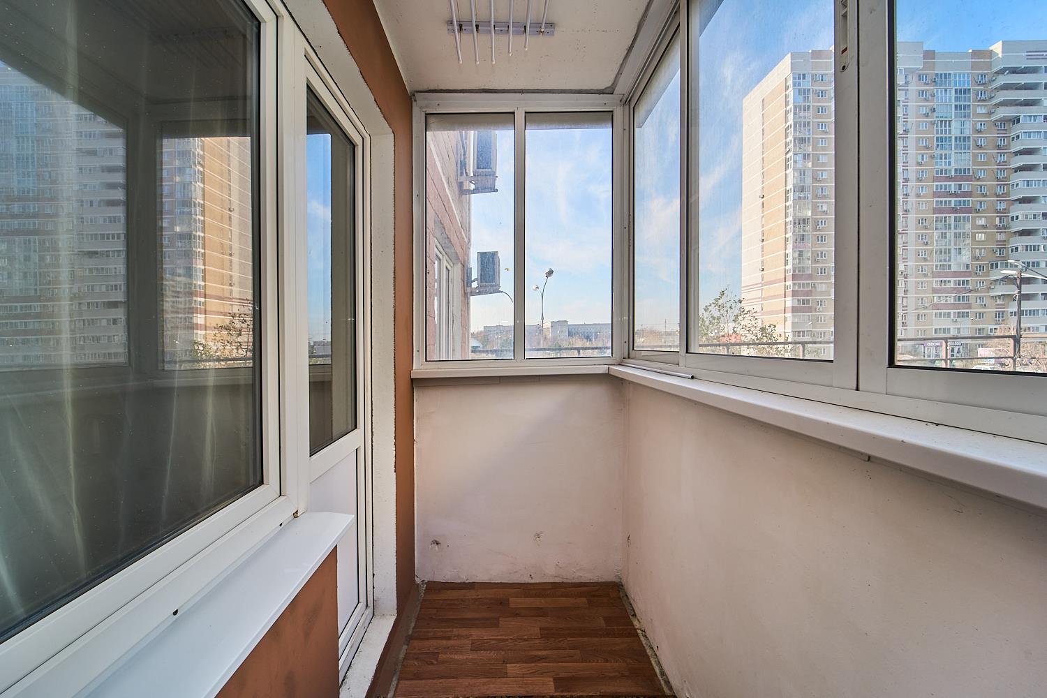 Фото №10: 2-комнатная квартира 65 м² - Краснодар, Прикубанский внутригородской округ, мкр. Московский, ул. им. Байбакова Н.К., 4