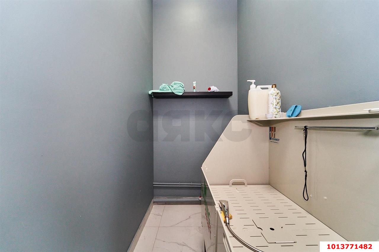 Фото №6: Коммерция 33 м² - Краснодар, Прикубанский внутригородской округ, мкр. Губернский, ул. им. Героя Яцкова И.В., 19к3