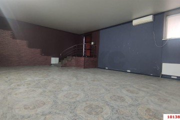 Фото №3: Торговое помещение 90 м² - Краснодар, мкр. Музыкальный, ул. имени Сергея Есенина, 82