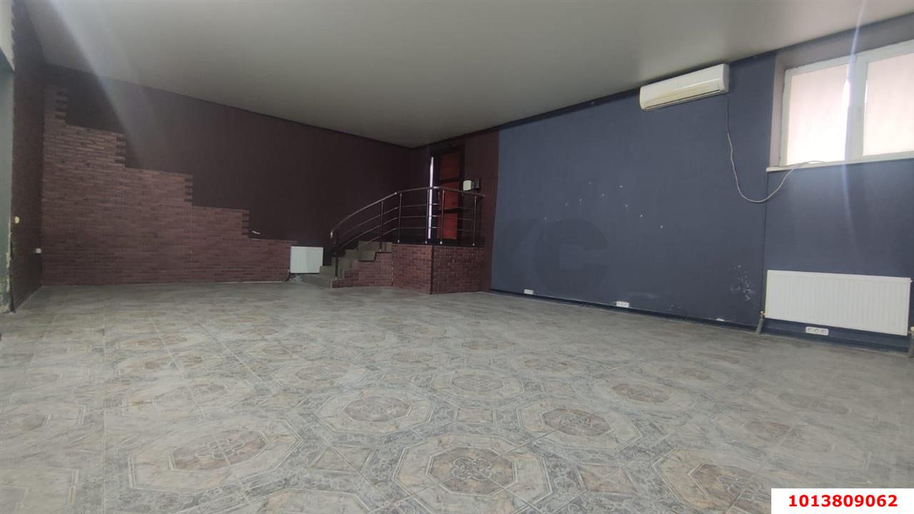Фото №3: Торговое помещение 90 м² - Краснодар, Музыкальный, ул. имени Сергея Есенина, 82