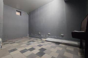 Фото №5: Коммерция 90 м² - Краснодар, мкр. Музыкальный, ул. имени Сергея Есенина, 82