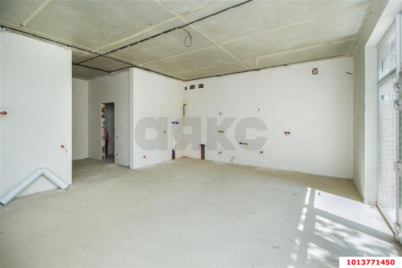 Фото №10: Дом 150 м² + 4.5 сот. - Краснодар, коттеджный  Николино Парк, пр-д Лётчика Маресьева, 11
