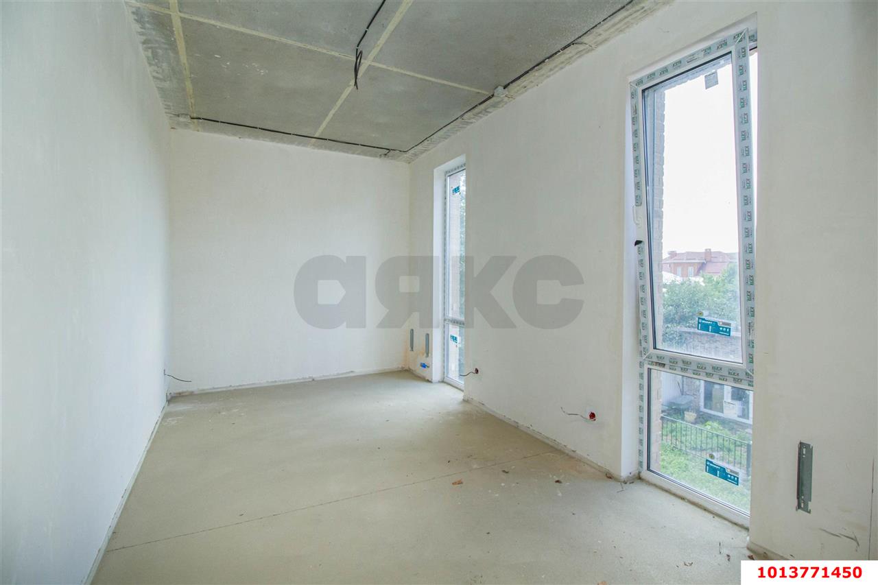 Фото №13: Дом 150 м² + 4.5 сот. - Краснодар, коттеджный  Николино Парк, пр-д Лётчика Маресьева, 11