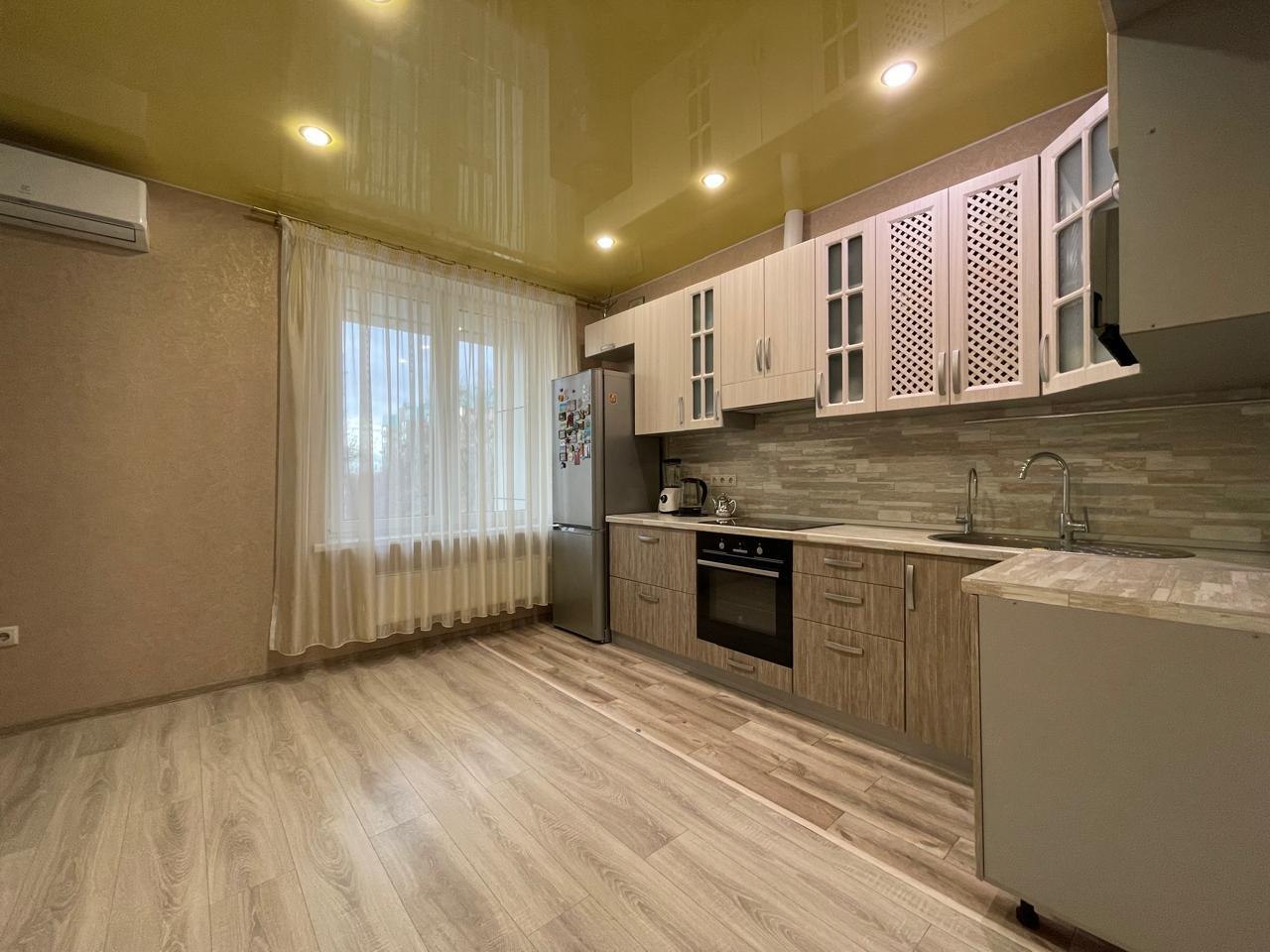 Фото №1: 2-комнатная квартира 63 м² - Краснодар, ЖК Шоколад, Прикубанский внутригородской округ, имени Маршала Жукова, мкр. жилой комплекс Шоколад, ул. Александра Покрышкина, 25Ак2