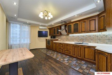 Фото №1: 3-комнатная квартира 130 м² - Краснодар, мкр. Западный внутригородской округ, ул. Кожевенная, 24