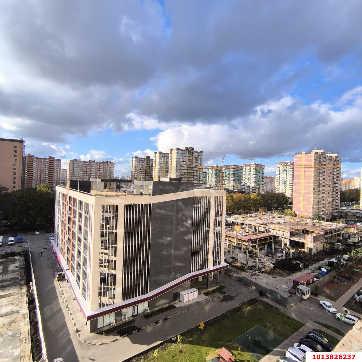 Фото №1: 1-комнатная квартира 45 м² - Краснодар, Прикубанский внутригородской округ, мкр. жилой комплекс Бауинвест, ул. Героев-Разведчиков, 11/3