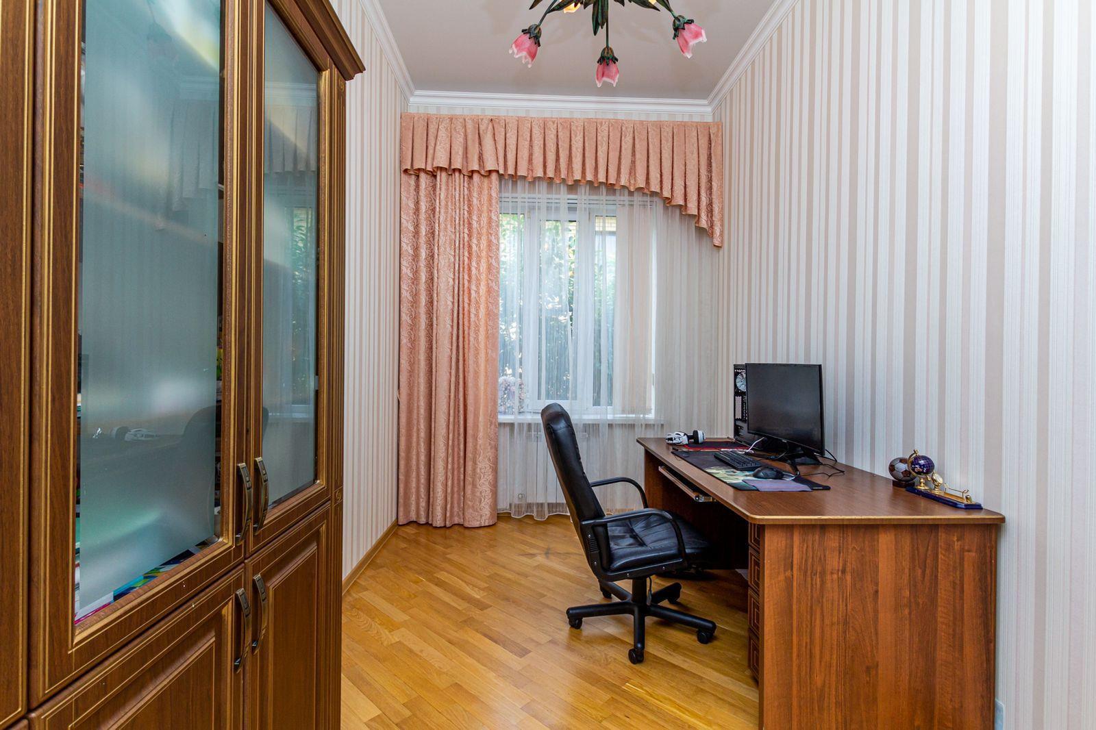 Фото №10: Дом 458 м² + 8 сот. - Краснодар, Завод Радиоизмерительных Приборов, Калинино, имени Петра Метальникова, мкр. Прикубанский внутригородской округ, ул. Безкровного, 35