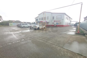 Фото №1: Торговое помещение 1500 м² - Васюринская, ул. Луначарского, 105