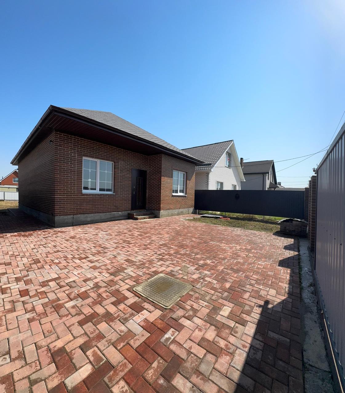 Фото №1: Дом 87 м² + 4.68 сот. - Южный, Прикубанский внутригородской округ, мкр. жилой комплекс Нeo-квартал Красная Площадь, ул. Есаульская, 127