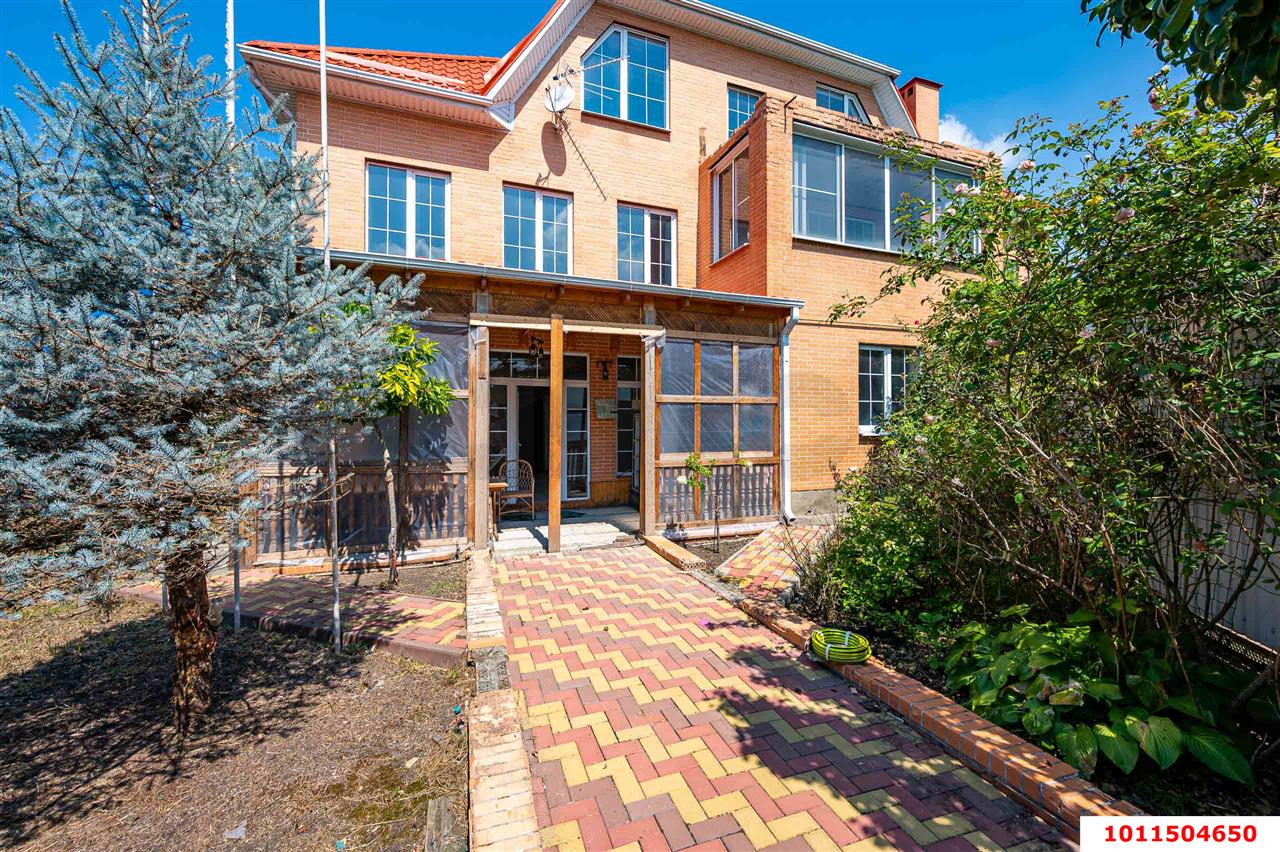 Фото №3: Дом 482 м² + 5 сот. - Новая Адыгея, ул. Васильковая, 38