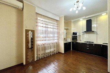 Фото №1: 2-комнатная квартира 63 м² - Краснодар, мкр. Восточно-Кругликовский, ул. Черкасская, 71