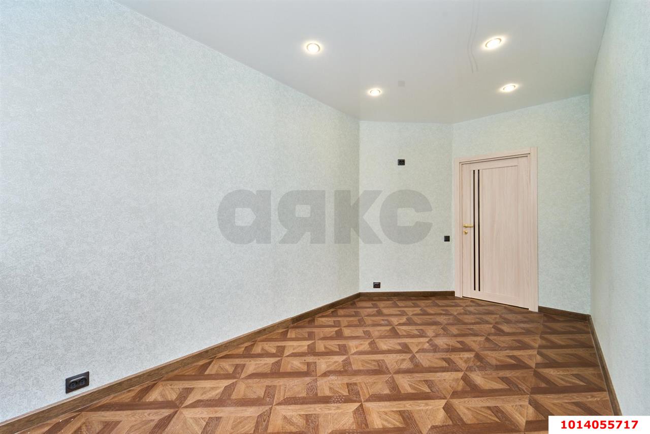 Фото №6: 1-комнатная квартира <span class="whitespace-nowrap">30 м²</span>, <span class="whitespace-nowrap">6/25 эт.</span> - Краснодар, Центральный внутригородской округ, Табачная Фабрика, мкр. ЖК Все Свои Вип, ул. Колхозная, 5/2