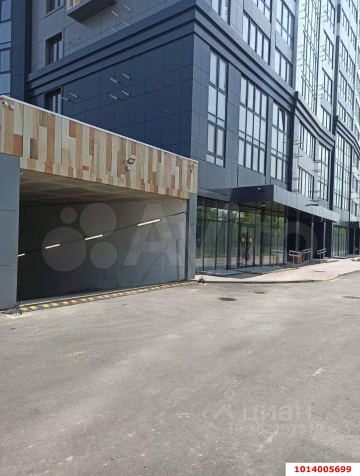 Фото №2: Торговое помещение 85 м² - Краснодар, жилой комплекс Сограт, ул. Красных Партизан, 4/15