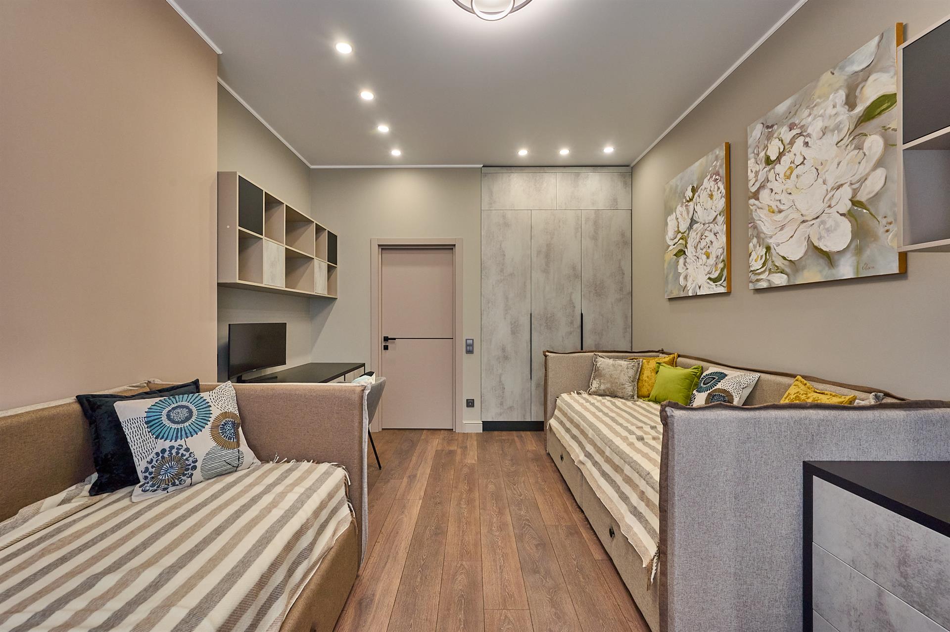 Фото №9: 2-комнатная квартира 80 м² - Краснодар, Карасунский внутригородской округ, жилой комплекс Поющие Фонтаны, мкр. Гидростроителей, ул. Невкипелого, 18к1