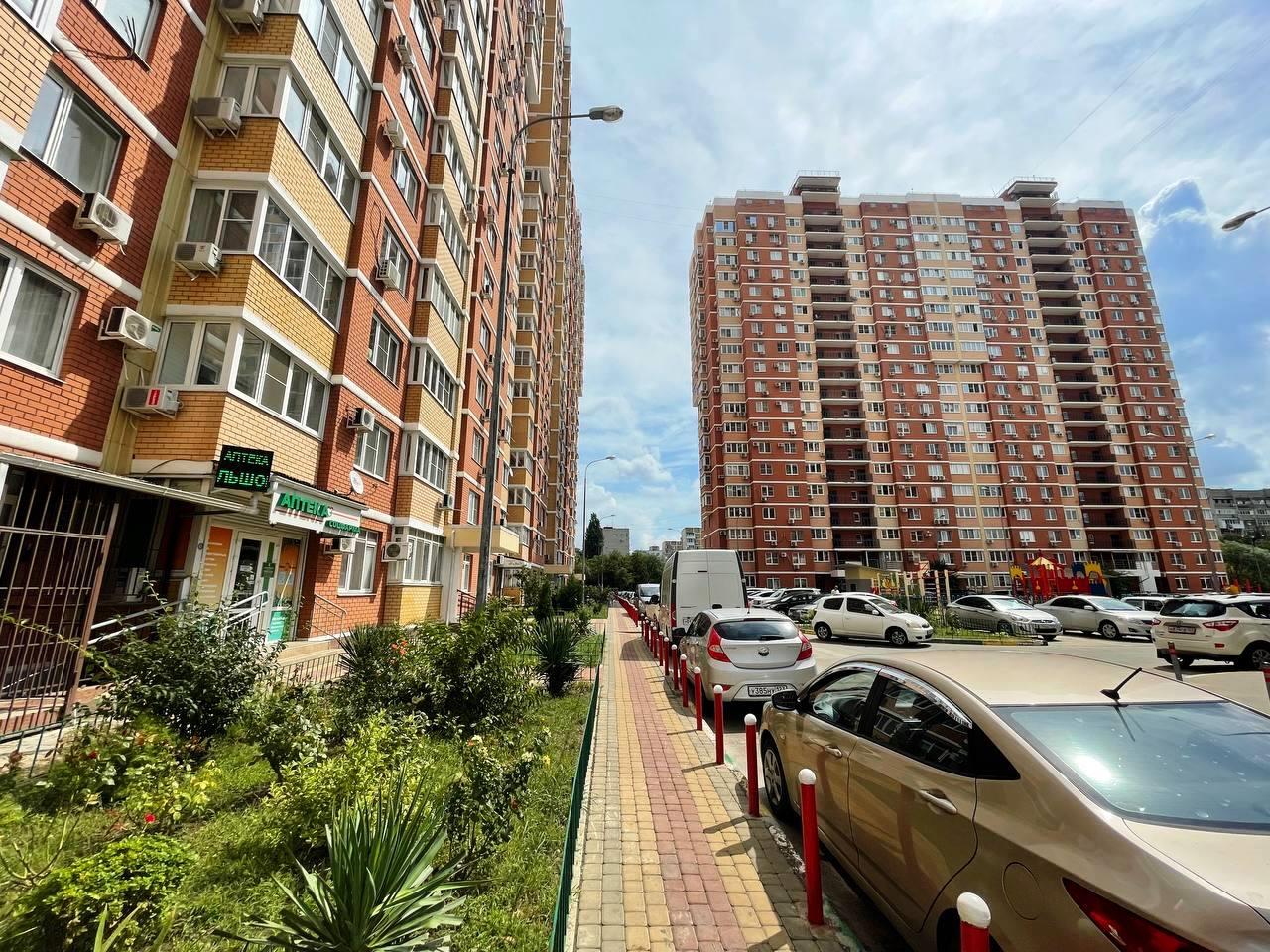 Фото №18: 2-комнатная квартира 70 м² - Краснодар, Карасунский внутригородской округ, мкр. Гидростроителей, ул. Автолюбителей, 52/5