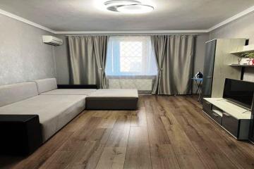 Фото №1: 2-комнатная квартира 66 м² - Краснодар, мкр. Гидростроителей, ул. Автолюбителей, 52/5