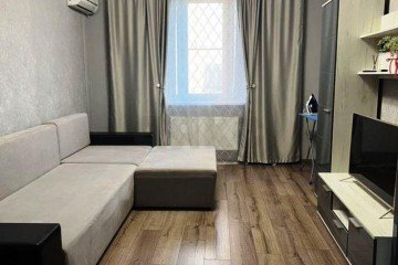 Фото №1: 2-комнатная квартира 70 м² - Краснодар, мкр. Гидростроителей, ул. Автолюбителей, 52/5