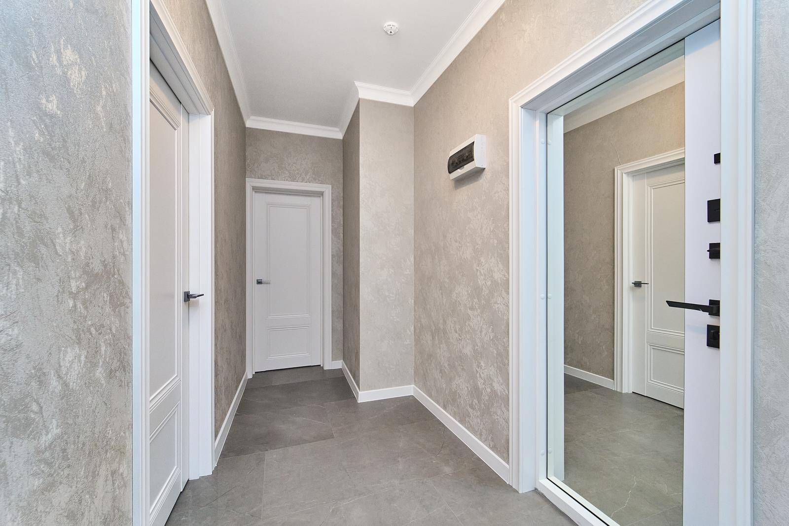 Фото №1: 2-комнатная квартира 68 м² - Краснодар, Карасунский внутригородской округ, Хлопчато-бумажный Комбинат, мкр. жилой комплекс Аквамарин, ул. Уральская, 75к2