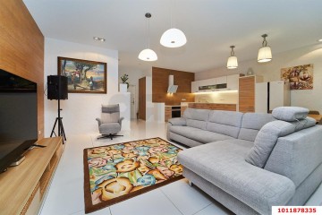 Фото №1: 4-комнатная квартира 154 м² - Краснодар, мкр. Центральный, ул. Кубанская набережная, 37/11