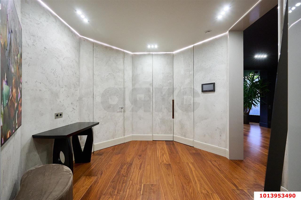 Фото №21: Пентхаус 329 м² - Краснодар, Прикубанский внутригородской округ, Солнечный, мкр. Фестивальный, ул. Яна Полуяна, 47