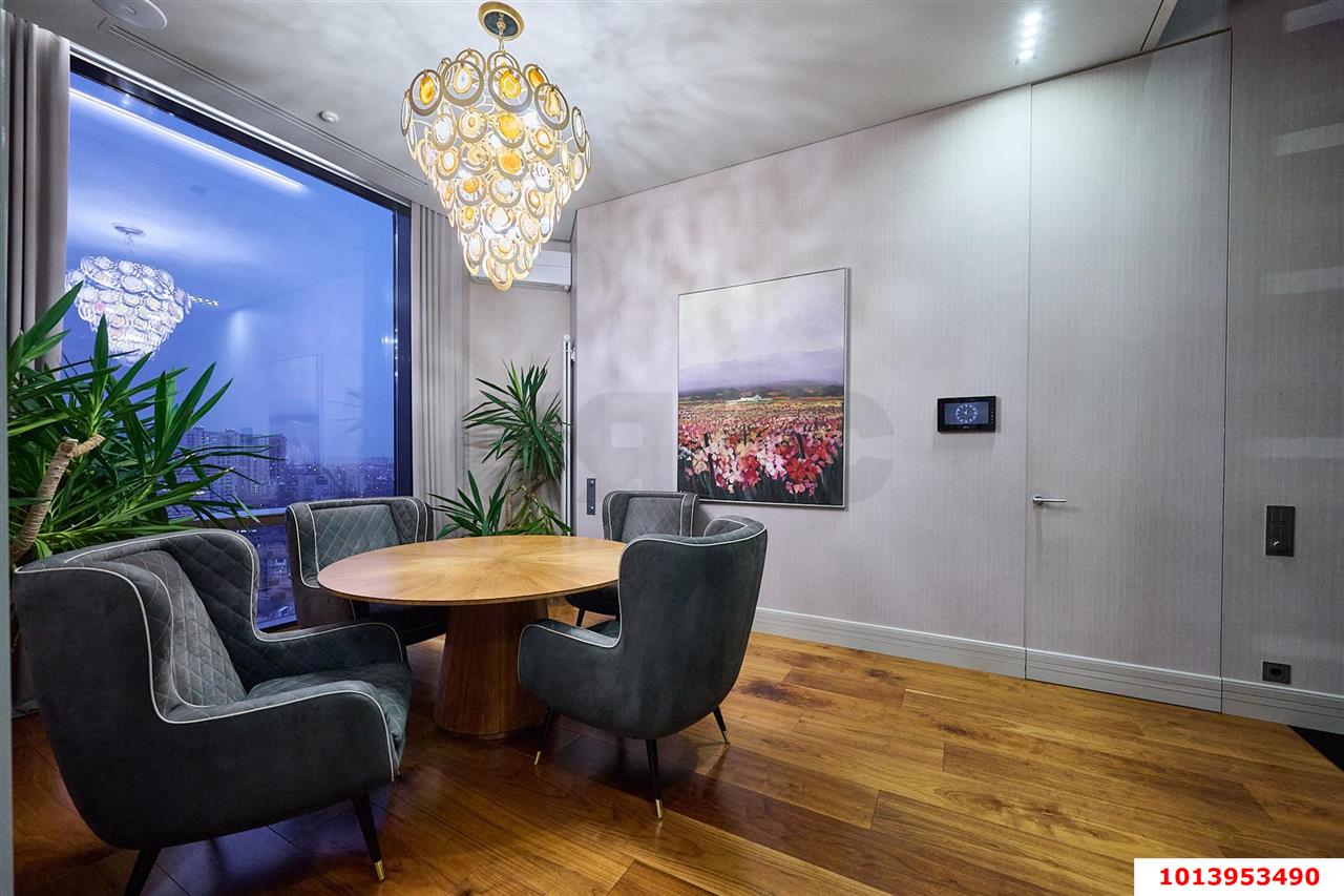 Фото №10: Пентхаус 329 м² - Краснодар, Прикубанский внутригородской округ, Солнечный, мкр. Фестивальный, ул. Яна Полуяна, 47