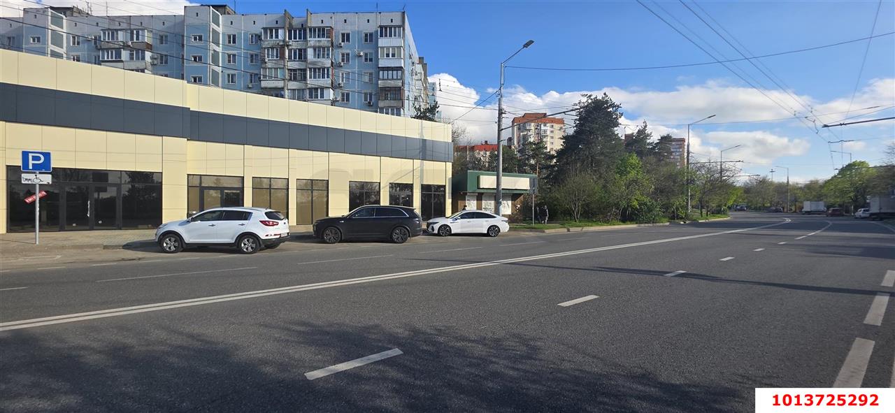 Фото №5: Торговое помещение 106 м² - Краснодар, Юбилейный, ул. 70-летия Октября, 8А