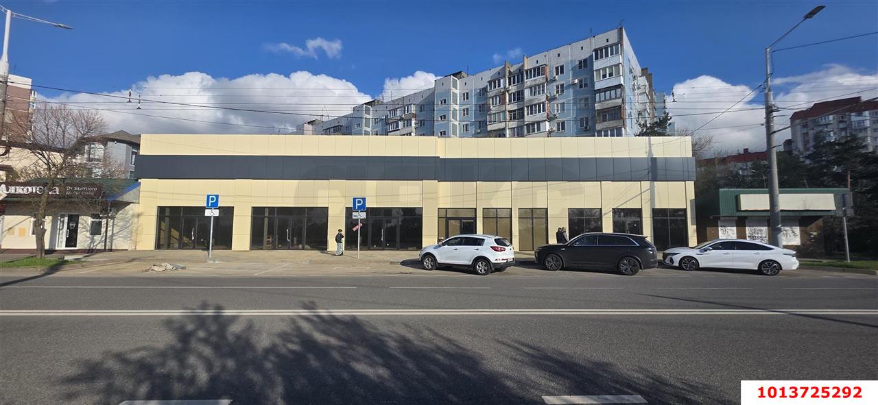 Фото №2: Торговое помещение 106 м² - Краснодар, Юбилейный, ул. 70-летия Октября, 8А