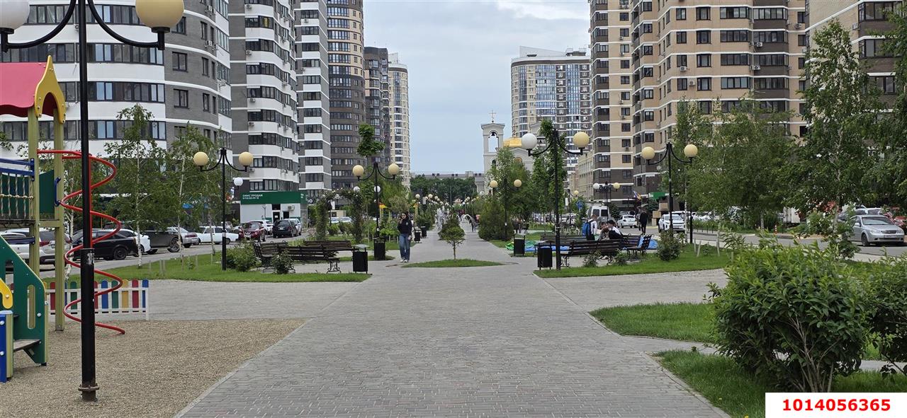 Фото №5: Торговое помещение 73 м² - Краснодар, Россинского, б-р Адмиралтейский, 1