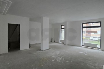 Фото №5: Торговое помещение 172 м² - Краснодар, мкр. жилой комплекс Лиговский, ул. Героя Пешкова, 3