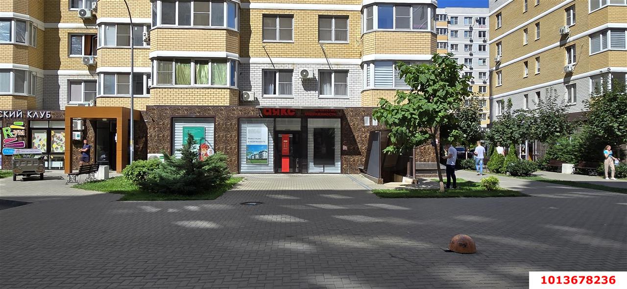 Фото №2: Торговое помещение 135 м² - Краснодар, Светлоград, ул. Красных Партизан, 1/4к8