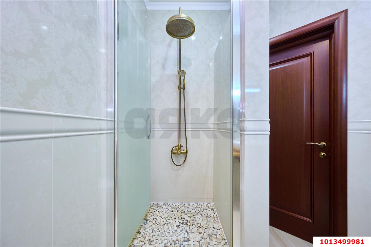 Фото №18: Дом 271 м² + 10 сот. - Краснодар, 2-я Площадка, ул. Степана Коцура